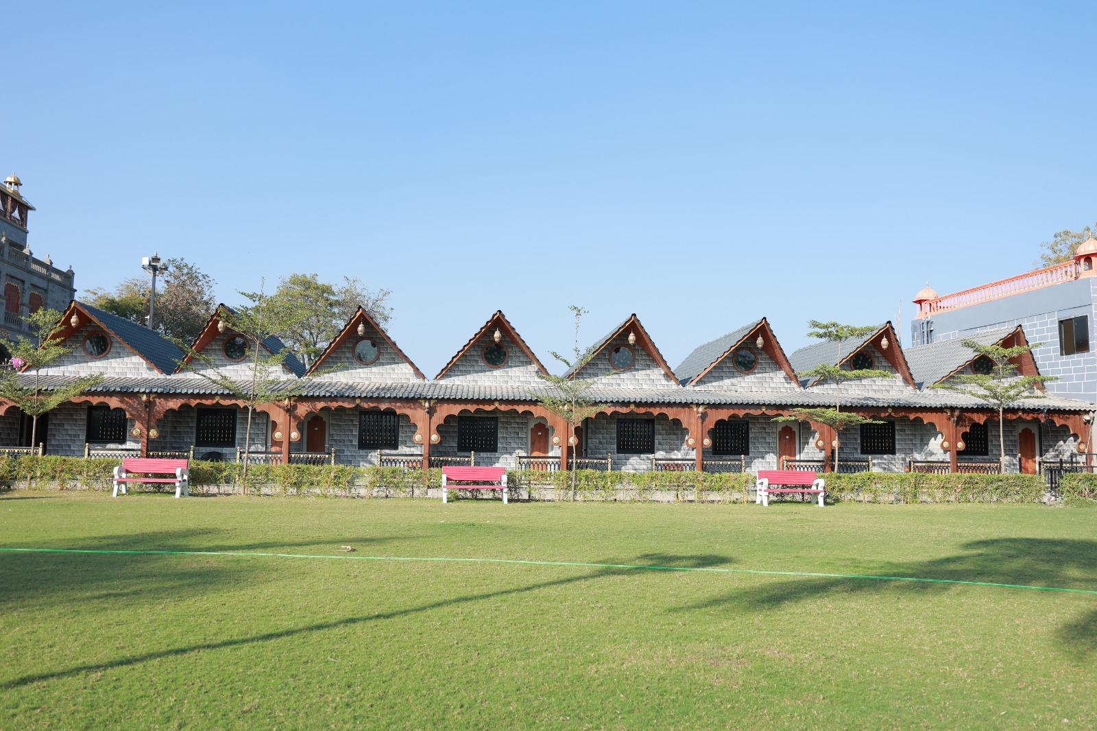 Shaniwar Wada Heritage Rooms Near Pune
