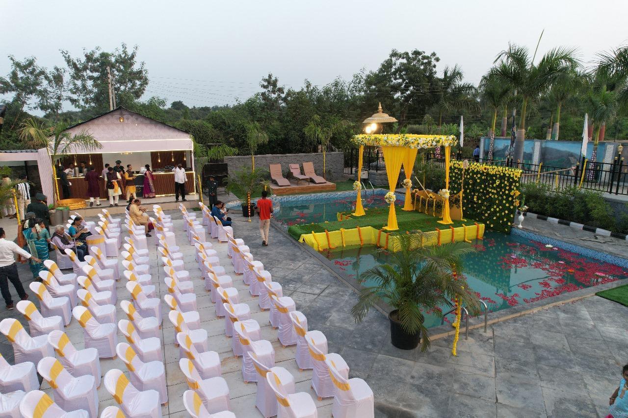 Big Pool Resort in Pune for Leisure & Events