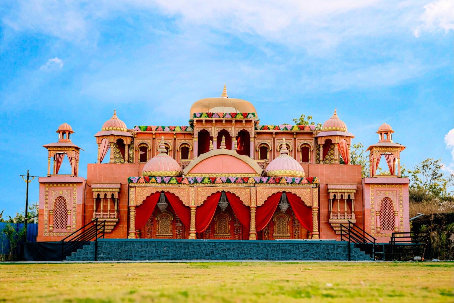 Outdoor Venue For Wedding