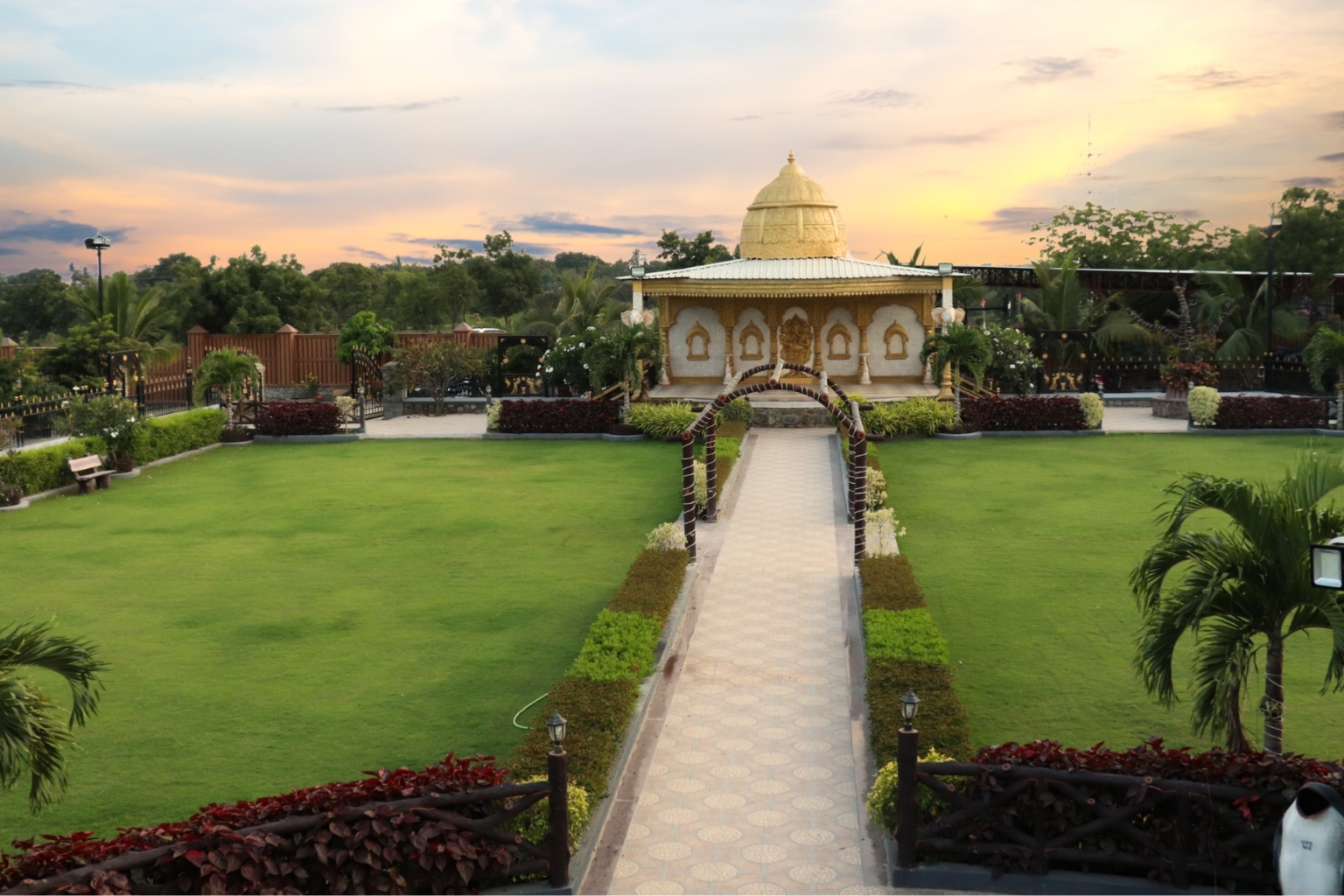 Vrindavan Lawn Beauty